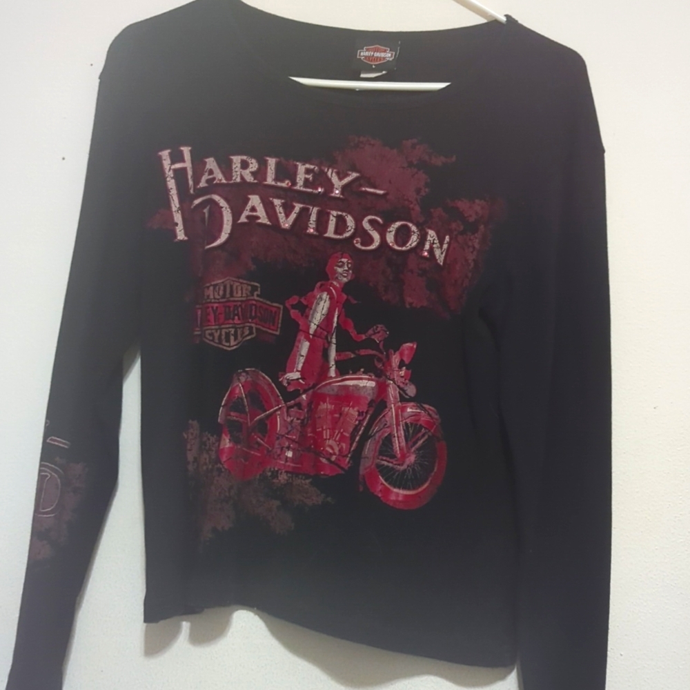 Black long sleeve Harley Davidson women's shirt